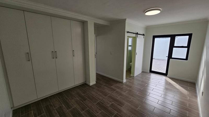 To Let 3 Bedroom Property for Rent in Velddrif Western Cape